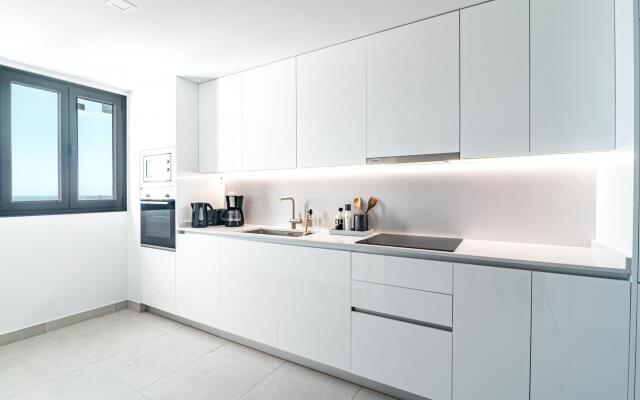 LME92B - Top class flat in Estepona, near beach