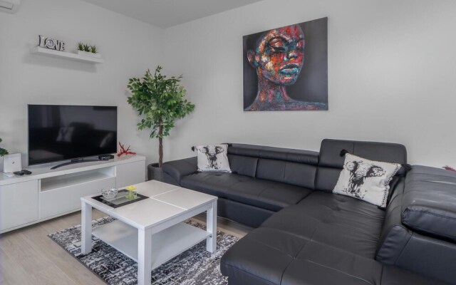 Awesome Apartment in Kostrena With Wifi and 2 Bedrooms