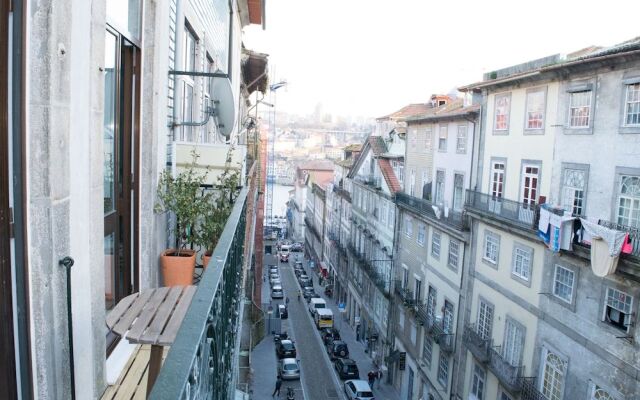 Merc Porto Ribeira's Up place