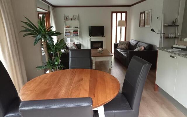 Roodborstje 4 persoonschalet Putten