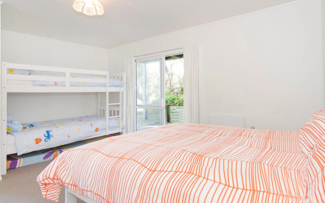 Perfect on Pleasant - Pauanui Holiday Home