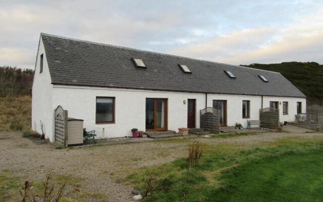 Osprey, Longhouse Cottages