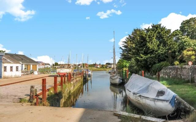 Dolphin House, Emsworth