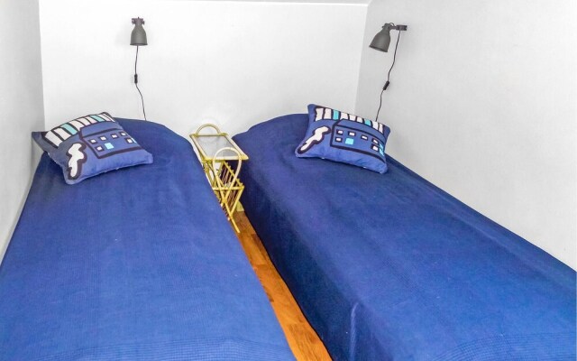 Amazing Home in Bakkasund With 3 Bedrooms and Wifi