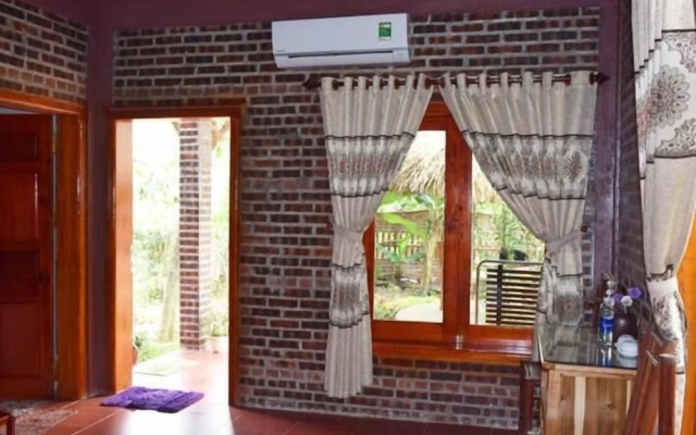 Van Long Family Homestay