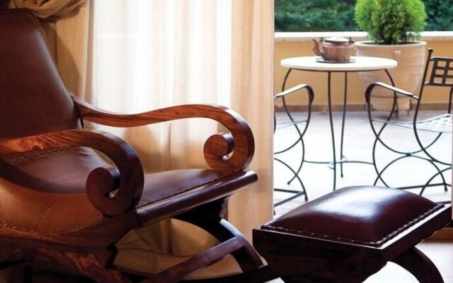 Roes Suites