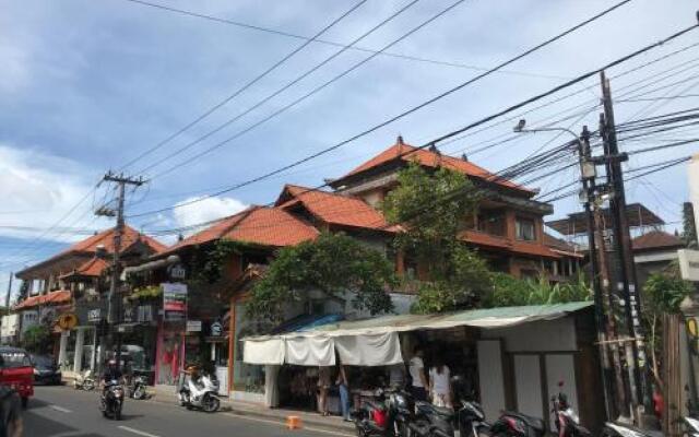 Ode Hostel