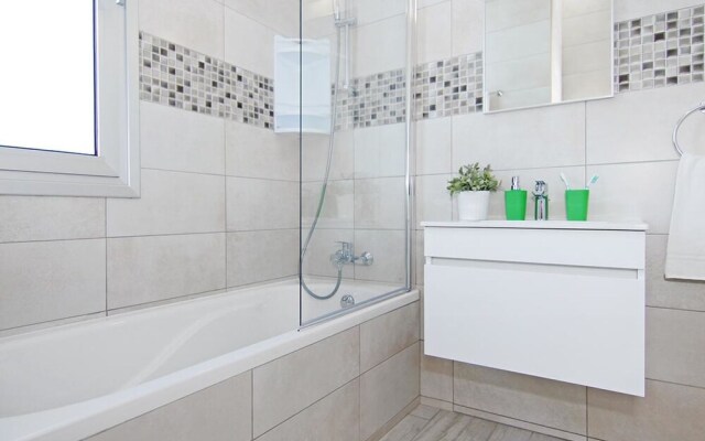 Austin Paralimni in Paralimni