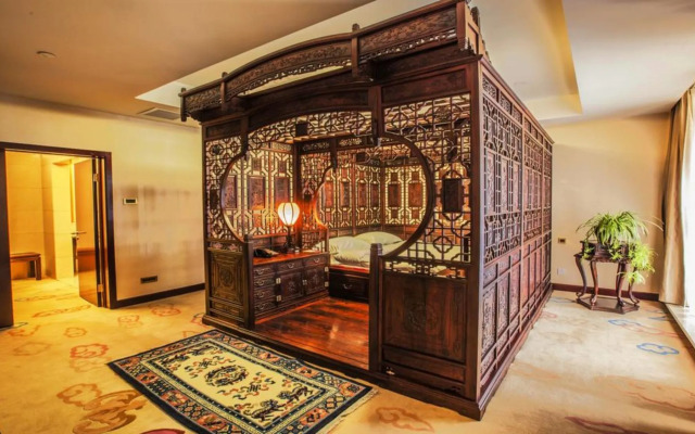 Imperial Palace Hotel