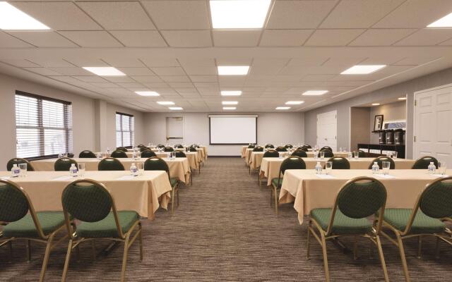 Country Inn & Suites by Radisson, Roanoke, VA