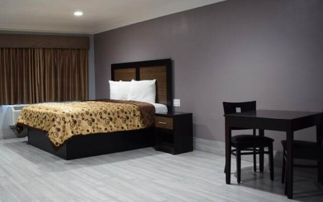 Willow Tree Inn  Suites