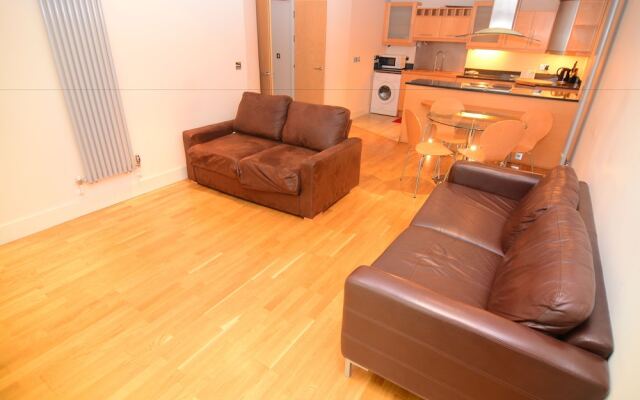 Apartment Wharf - Millharbour