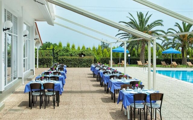 Xenios Port Marina Hotel