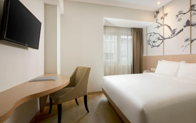 Hotel Santika Mega City Bekasi