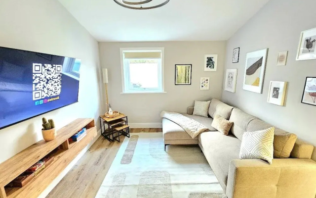 Warm & Cosy Home in Glasgow