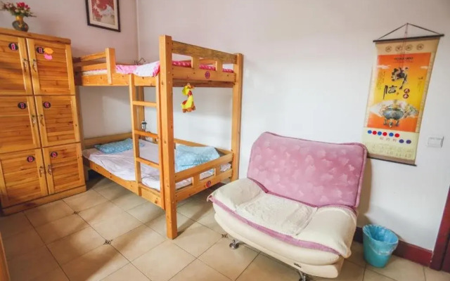 Xindeqing Youth Hostel