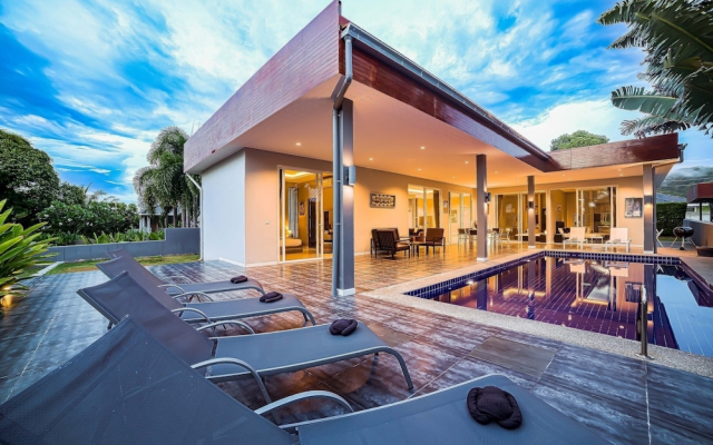 Modern 3Bedroom Pool Villa In ResortG207