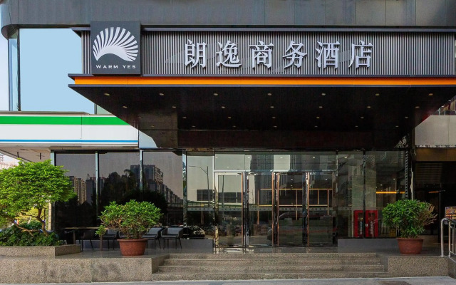 Warmyes Business Hotel