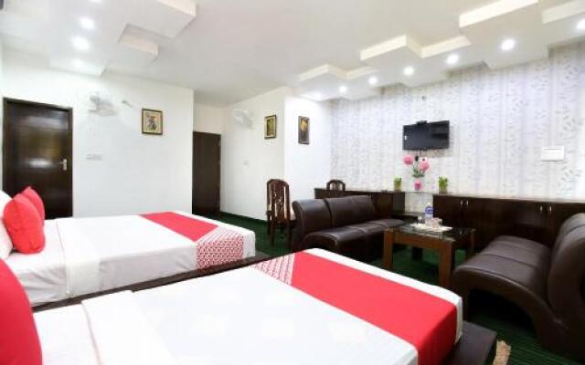 OYO 28042 Hotel Panchkula Inn