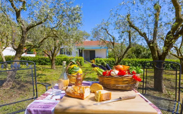 Estate4home - Villa Corinna