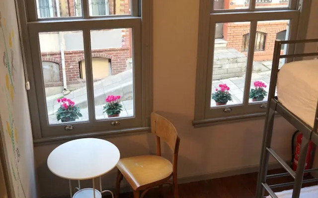 Tilas House No8 - Hostel