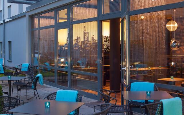 Motel One Frankfurt East Side