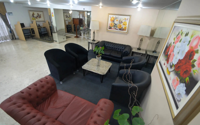 Caravelle Palace Hotel