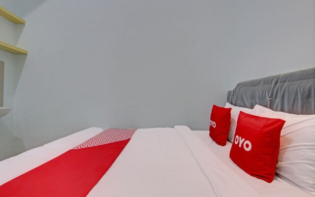 OYO 93095 New Puspa Residence