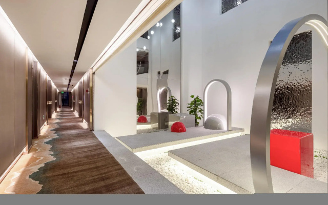 Rezen Holiday S Hotel (Chengdu South Railway Station)