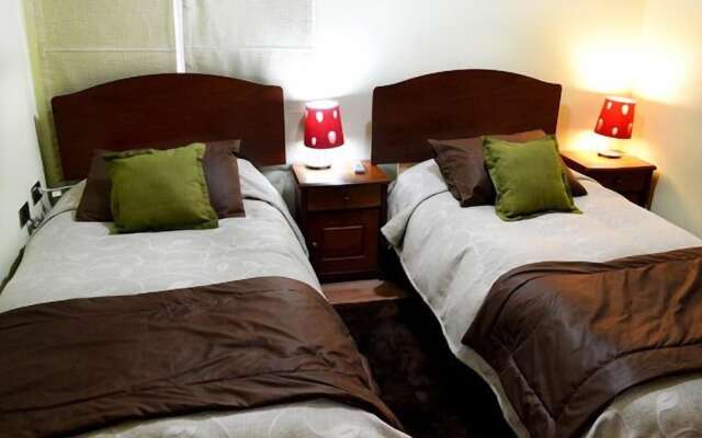 Hostal Almenas