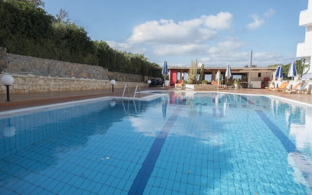Sunset Studios & Apartments by Estia
