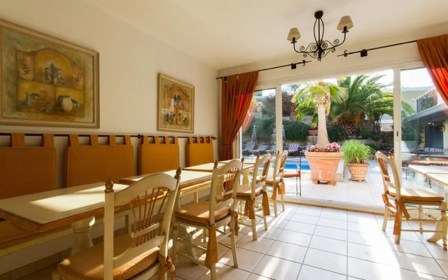 Hotel La Bastide De Valbonne