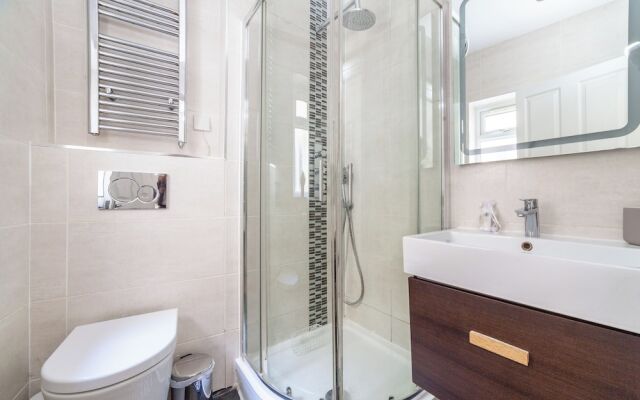 Spacious Retreat 2bed in Camden Town