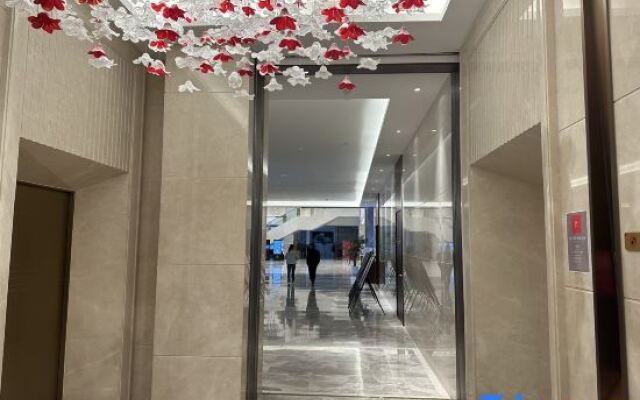 Ying Shan Hong Jinling Grand Hotel