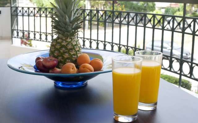 Ano Glyfada- A Big Comfortable Apartment