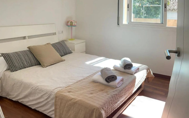 Apartamento con gran terraza cerca de la playa