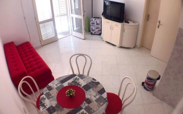 One bedroom Apartment 500m from the beach