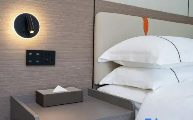 Xinghan Rezen Select Hotel (Chongqing Wanzhou Airport)