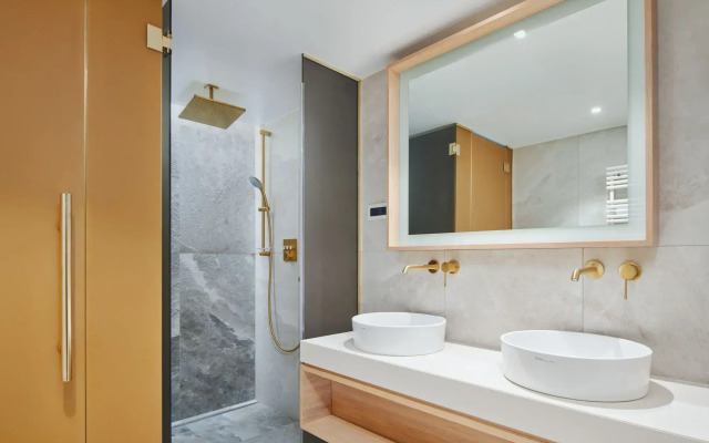 Le Meridien Lav, Split