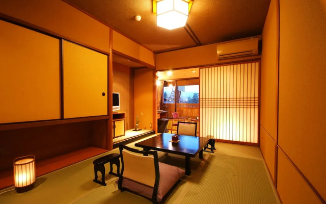 Kyoto Arashiyama Onsen Ryokan Hanaikada