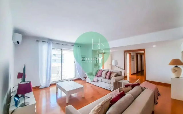 L9 Incrível e espaçoso apartamento de dois quartos