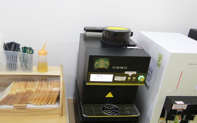 24 Guesthouse Myeongdong Town