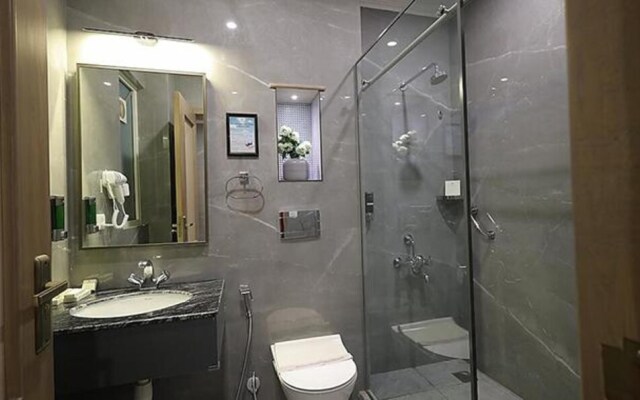 Fabhotel Prime Hampton By Ic'S