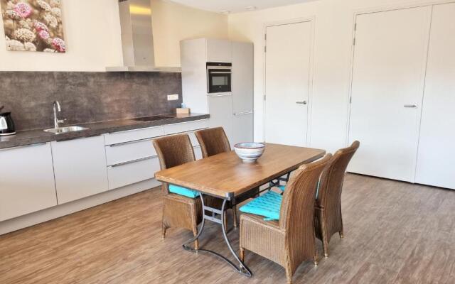 DAN44 Spacious Apartment in the centre