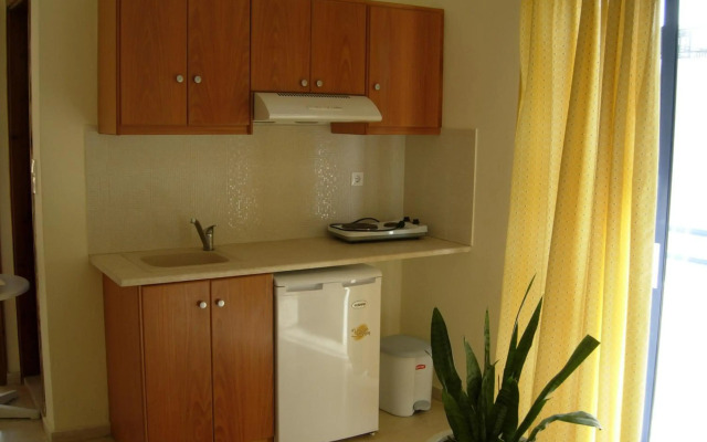 Philippos Studios & Apartments