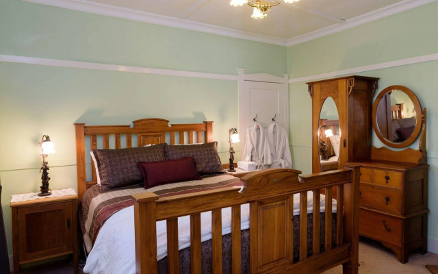 Shelton-Lea B&B