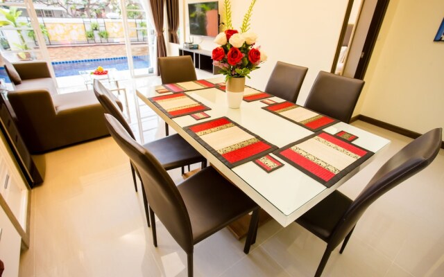 Grand Condo Montra Pool villa