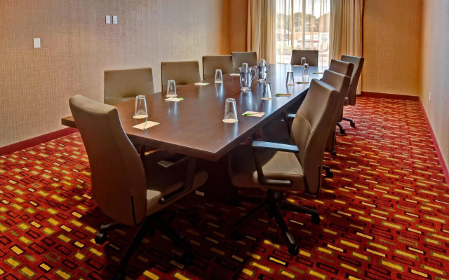 Courtyard Westbury Long Island