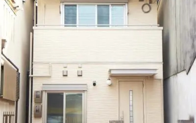 Kyoto river side modern House