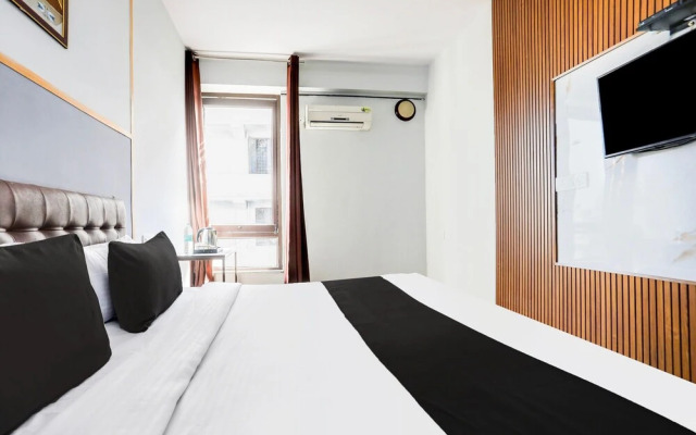 Stylish Stays Near Isbt Dehradun